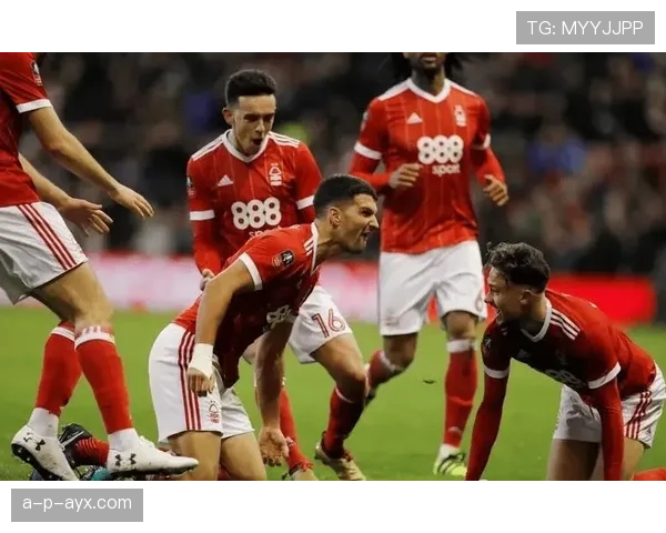 萨拉戈萨边路提速显威，强势进攻助推球队战力稳步攀升