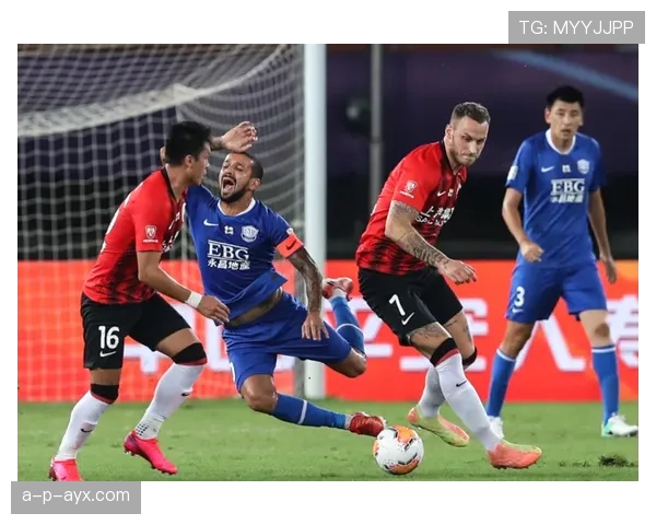 沙尔克锋线火力全开，连场破门助球队领跑积分榜